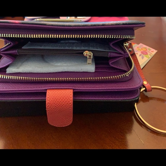 Wallet Crossbody - Picture 3 of 3